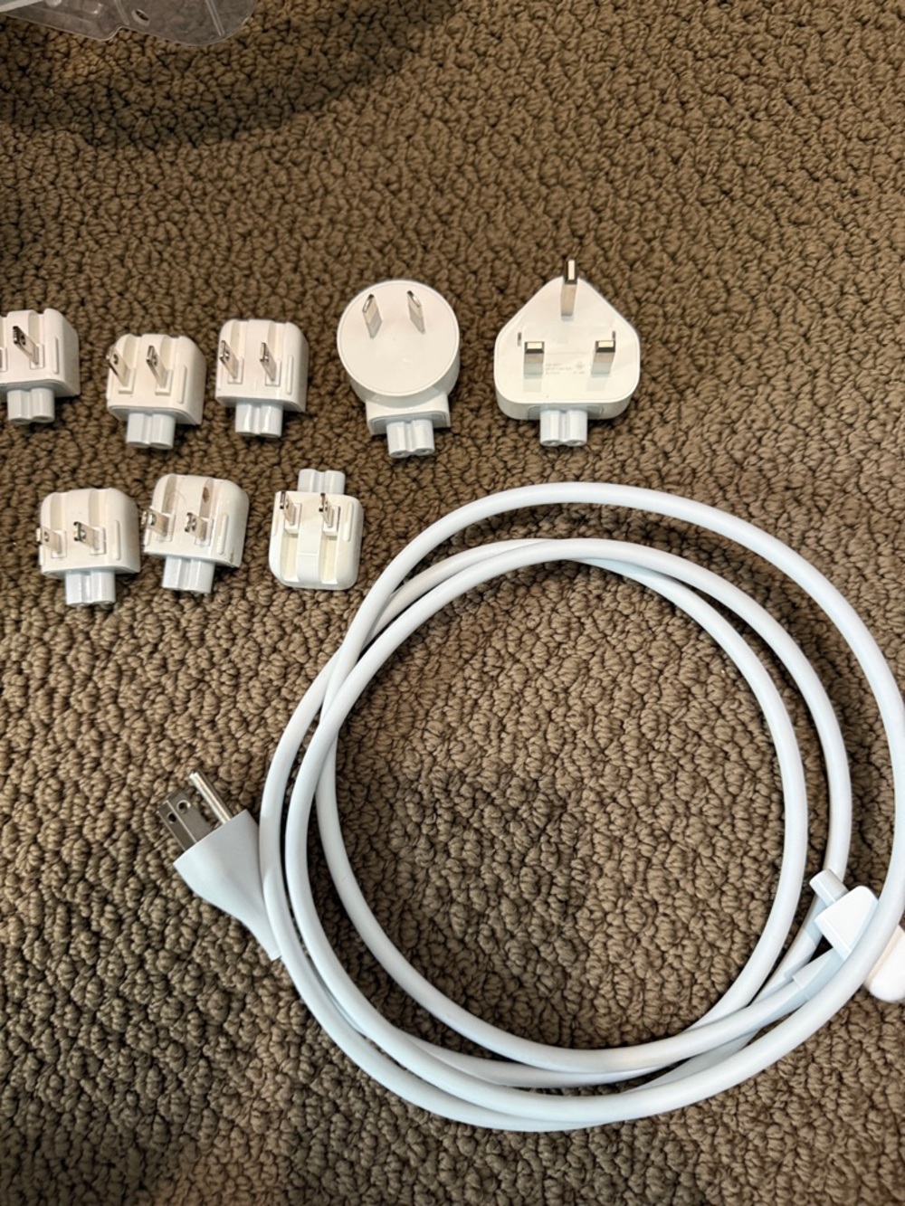 Apple White International Plug Adapter Set with White USB Cable